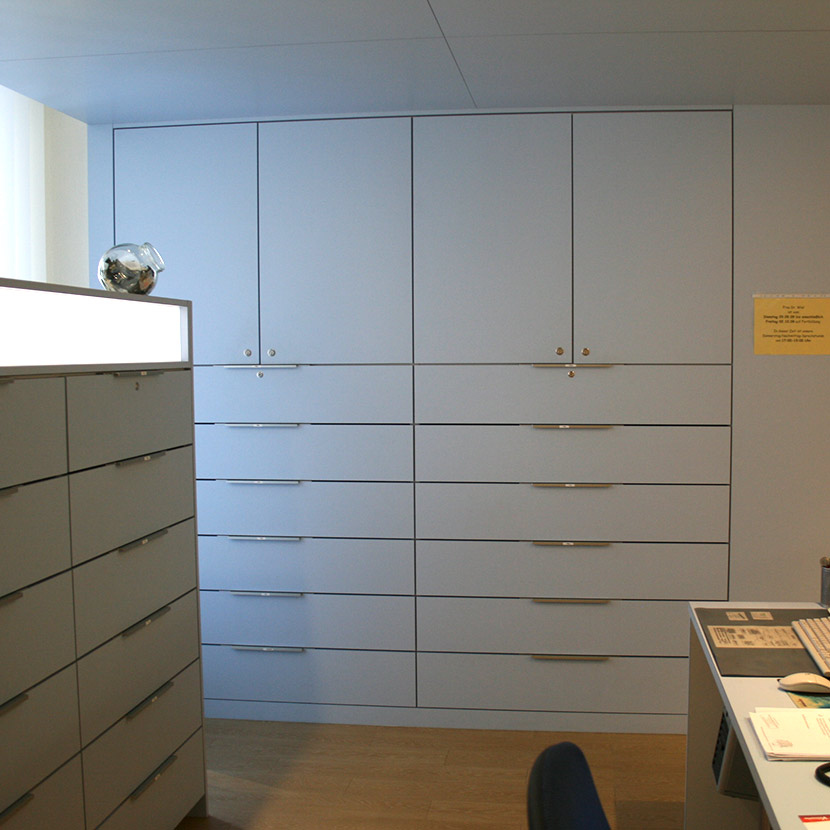 Holz & Raum Andreas Kopke & Sabine Zipper GbR D-68723 Schwetzingen - kreativer Innenausbau, individueller Möbelbau, hochwertige Wohnraum-Accessoires